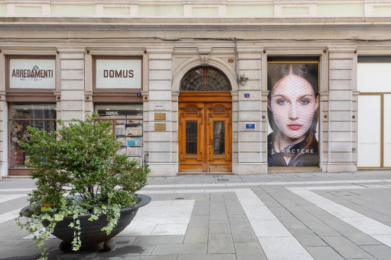 Trieste Chic Studio: Historic Elegance Exteriör bild